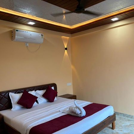 Sahil Beach Resort Алібаґ Екстер'єр фото